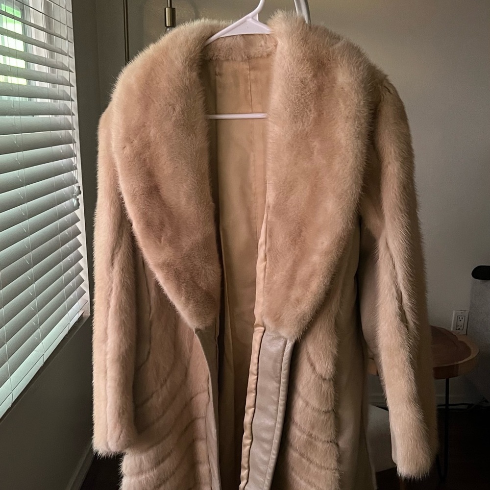 Gorgeous Vintage Ivory Fur & Leather Jacket